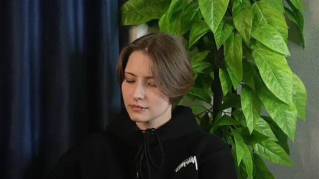 Snapshot of PalmiraHoyman chatting on 24, 4, 2026 PalmiraHoyman online show from 24, 4, 2026