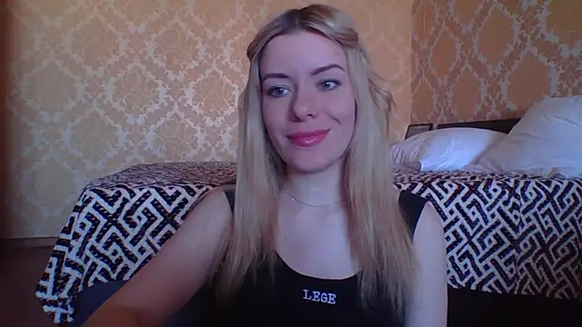 Softy Aura  online show from 5, 5, 2026
