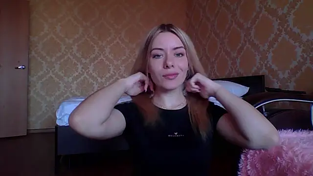 Softy Aura  online show from 11, 5, 2026