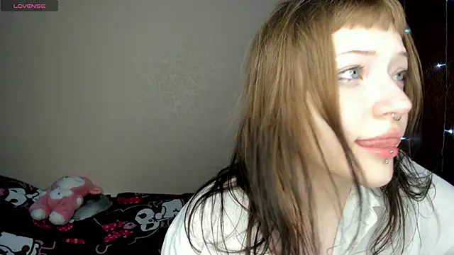 Snapshot of urmelodyy chatting on 7, 5, 2026 urmelodyy online show from 7, 5, 2026