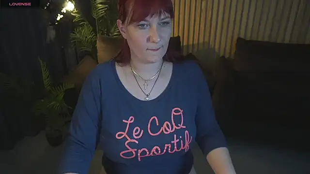 AriaFoxglow online show from 27, 4, 2026