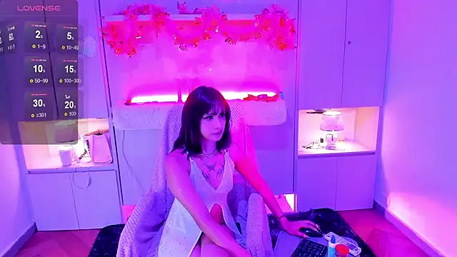 TomieDark  online show from 8, 5, 2026
