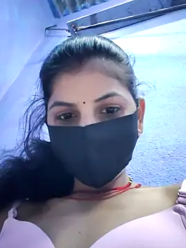 Snapshot of RUHI_1143 chatting on 3, 5, 2026 RUHI 1143 online show from 3, 5, 2026