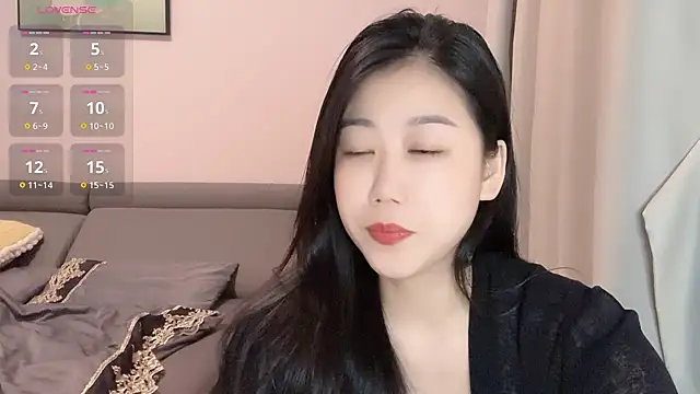 F-Yuwei online show from 27, 5, 2026