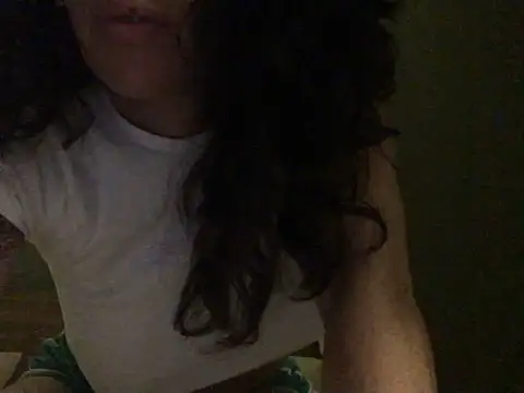 Snapshot of claraxloveuse chatting on 19, 5, 2026 claraxloveuse online show from 19, 5, 2026