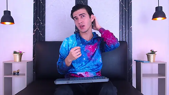 Snapshot of Feiccer_Castquer chatting on 27, 4, 2026 Feiccer Castquer online show from 27, 4, 2026