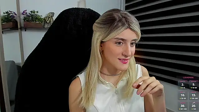 Snapshot of Jessica_lisbon chatting on 15, 5, 2026 Jessica lisbon online show from 15, 5, 2026
