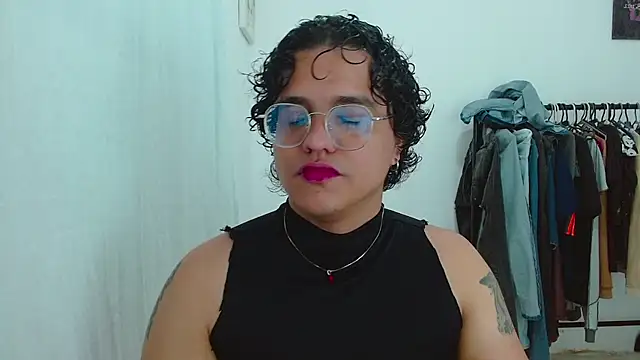 Diane exotic online show from 17, 5, 2026