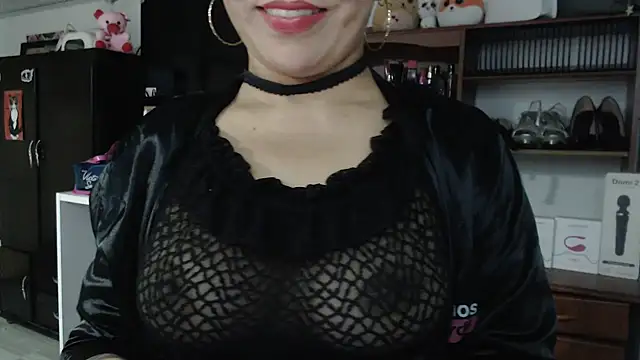 nadia  abaud online show from 8, 2, 2025