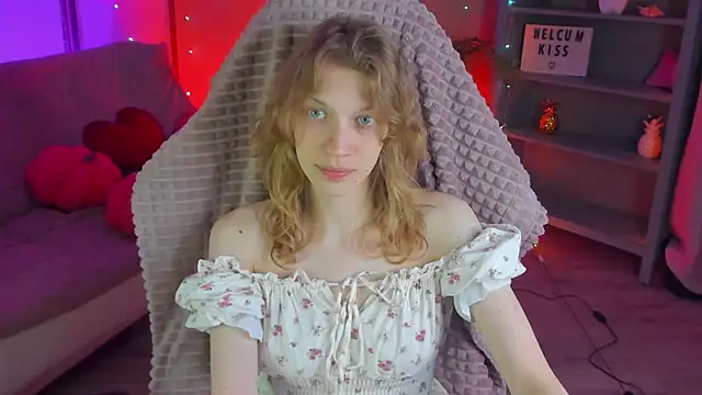 Emily Cartex online show from 23, 5, 2026