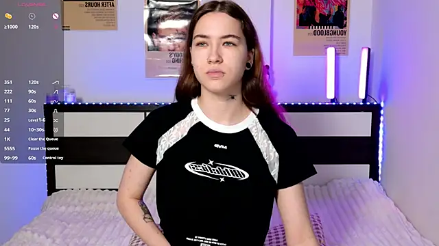 EvaAndLuna online show from 4, 6, 2026
