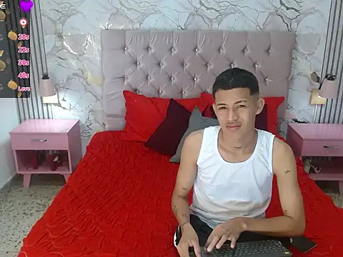 Snapshot of PhillipCox chatting on 15, 5, 2026 PhillipCox online show from 15, 5, 2026