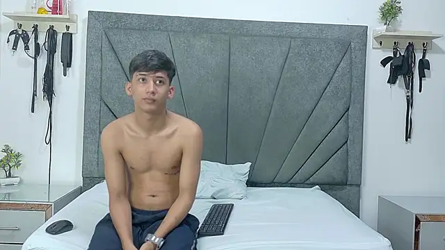 FantasyCouple OS online show from 7, 8, 2026