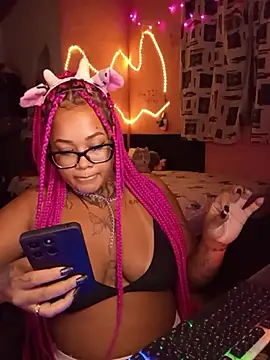 MelFadinha online show from 26, 4, 2026