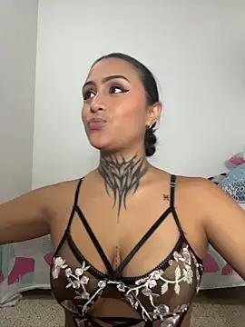 Snapshot of sarah_escobarr_ chatting on 9, 5, 2026 sarah escobarr online show from 9, 5, 2026