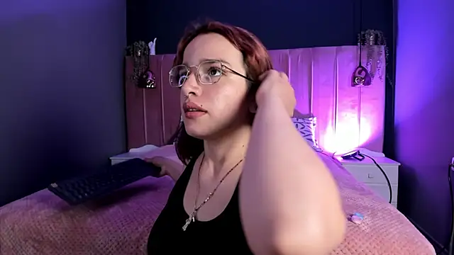 Snapshot of Azahara_18 chatting on 30, 7, 2026 Azahara 18 online show from 30, 7, 2026