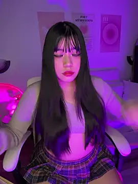 Snapshot of iEmily_ chatting on 11, 6, 2026 iEmily online show from 11, 6, 2026