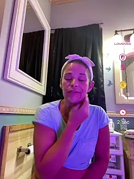 Snapshot of Vanessa_Valentine chatting on 30, 6, 2026 Vanessa Valentine online show from 30, 6, 2026