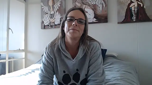 Snapshot of blondiesin50 chatting on 14, 7, 2026 blondiesin50 online show from 14, 7, 2026