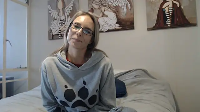 Snapshot of blondiesin50 chatting on 14, 7, 2026 blondiesin50 online show from 14, 7, 2026