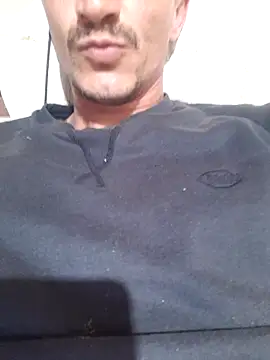 Snapshot of Gauchinho_1 chatting on 17, 5, 2026 Gauchinho 1 online show from 17, 5, 2026