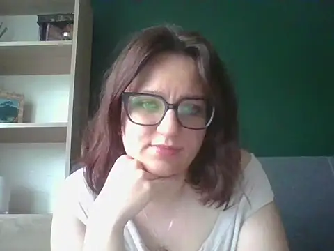 Snapshot of sensual_paris chatting on 14, 5, 2026 sensual paris online show from 14, 5, 2026