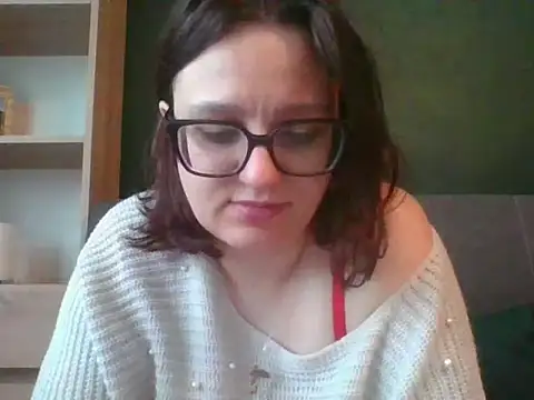 Snapshot of sensual_paris chatting on 15, 5, 2026 sensual paris online show from 15, 5, 2026
