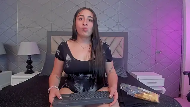 Snapshot of CharyLin chatting on 22, 5, 2026 CharyLin online show from 22, 5, 2026