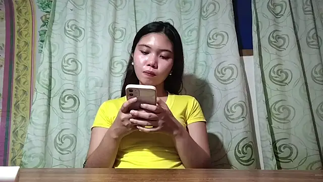 Snapshot of RegenaKhanponaphan chatting on 22, 5, 2026 RegenaKhanponaphan online show from 22, 5, 2026