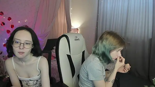 Snapshot of Elira_Vane chatting on 29, 5, 2026 Elira Vane online show from 29, 5, 2026