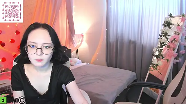 Snapshot of Elira_Vane chatting on 5, 6, 2026 Elira Vane online show from 5, 6, 2026