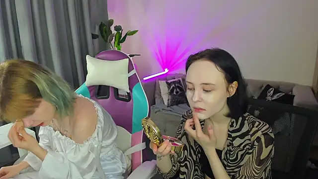 Snapshot of Elira_Vane chatting on 7, 6, 2026 Elira Vane online show from 7, 6, 2026
