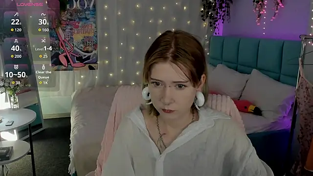 Snapshot of Elira_Vane chatting on 5, 7, 2026 Elira Vane online show from 5, 7, 2026