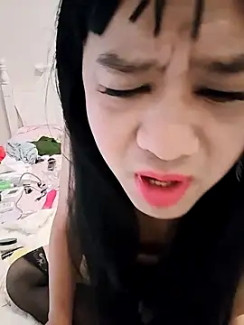 ladyboyzhang online show from 10, 5, 2026