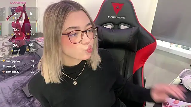 Jessica nigh online show from 18, 5, 2026