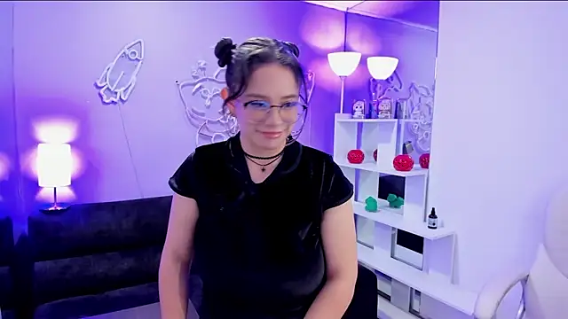 Snapshot of MaraMartinez_ chatting on 23, 5, 2026 MaraMartinez online show from 23, 5, 2026