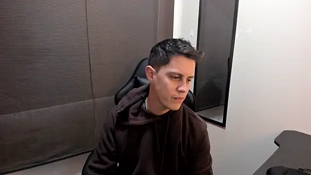Snapshot of KendricTorres chatting on 2, 6, 2026 KendricTorres online show from 2, 6, 2026