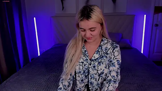 Snapshot of katiebabbys chatting on 21, 6, 2026 katiebabbys online show from 21, 6, 2026