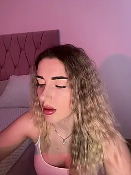 Snapshot of IrisDesiree chatting on 11, 5, 2026 IrisDesiree online show from 11, 5, 2026