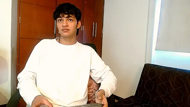 Snapshot of SahirCharm chatting on 22, 5, 2026 SahirCharm online show from 22, 5, 2026