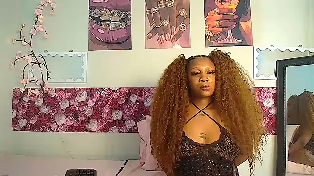 Snapshot of EnchantingLisa chatting on 9, 7, 2026 EnchantingLisa online show from 9, 7, 2026