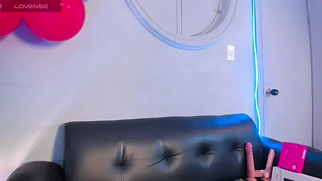 Snapshot of Raichell_sweet_curvy chatting on 10, 6, 2026 Raichell sweet curvy online show from 10, 6, 2026