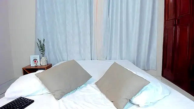 Snapshot of christopher_robin4 chatting on 23, 5, 2026 christopher robin4 online show from 23, 5, 2026