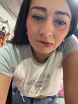 Snapshot of IsabellaMariet chatting on 15, 6, 2026 IsabellaMariet online show from 15, 6, 2026