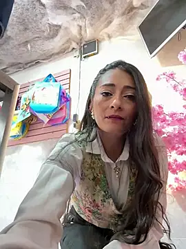 Snapshot of IsabellaMariet chatting on 18, 6, 2026 IsabellaMariet online show from 18, 6, 2026