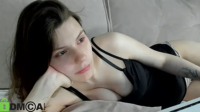 Snapshot of Kira_Be11 chatting on 1, 6, 2026 Kira Be11 online show from 1, 6, 2026