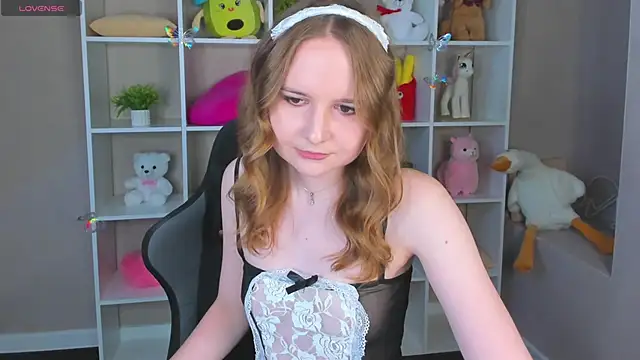Snapshot of Emmaa_Kimm chatting on 8, 6, 2026 Emmaa Kimm online show from 8, 6, 2026