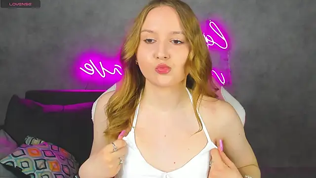 Snapshot of Emmaa_Kimm chatting on 15, 6, 2026 Emmaa Kimm online show from 15, 6, 2026