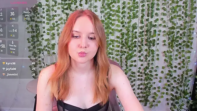 Snapshot of Emmaa_Kimm chatting on 7, 7, 2026 Emmaa Kimm online show from 7, 7, 2026