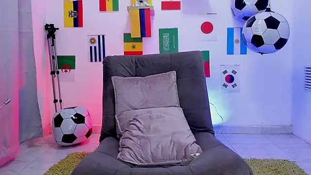 Snapshot of hades_derox_ chatting on 10, 7, 2026 hades derox online show from 10, 7, 2026